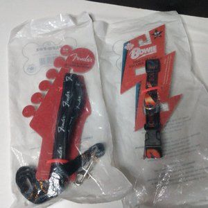 Perri's Bowie dog collar size s and Fender leash size s New